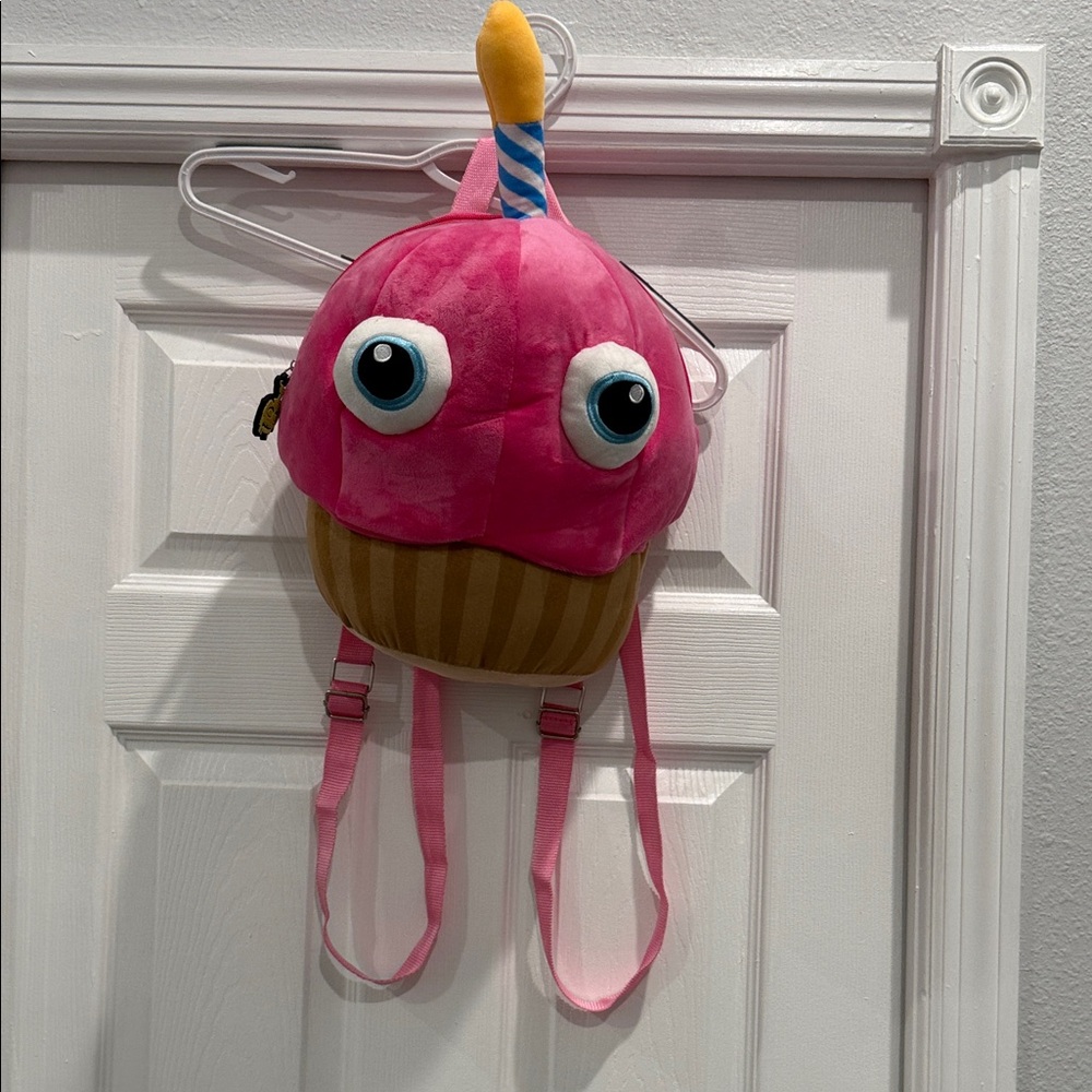 Five Nights at Freddy’s Chica cupcake purse